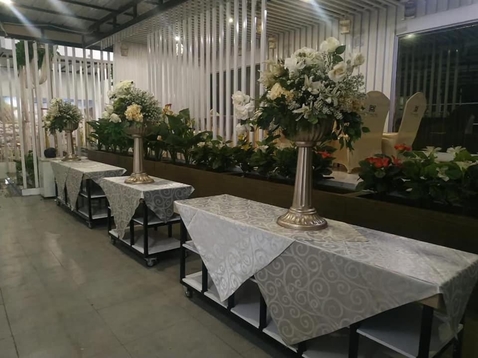 City Hotel Tasikmalaya Extérieur photo