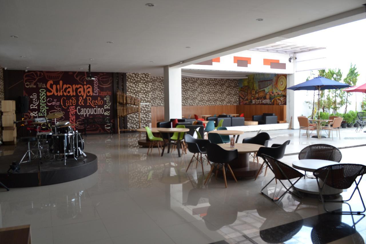 City Hotel Tasikmalaya Extérieur photo