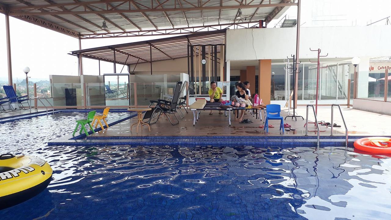 City Hotel Tasikmalaya Extérieur photo